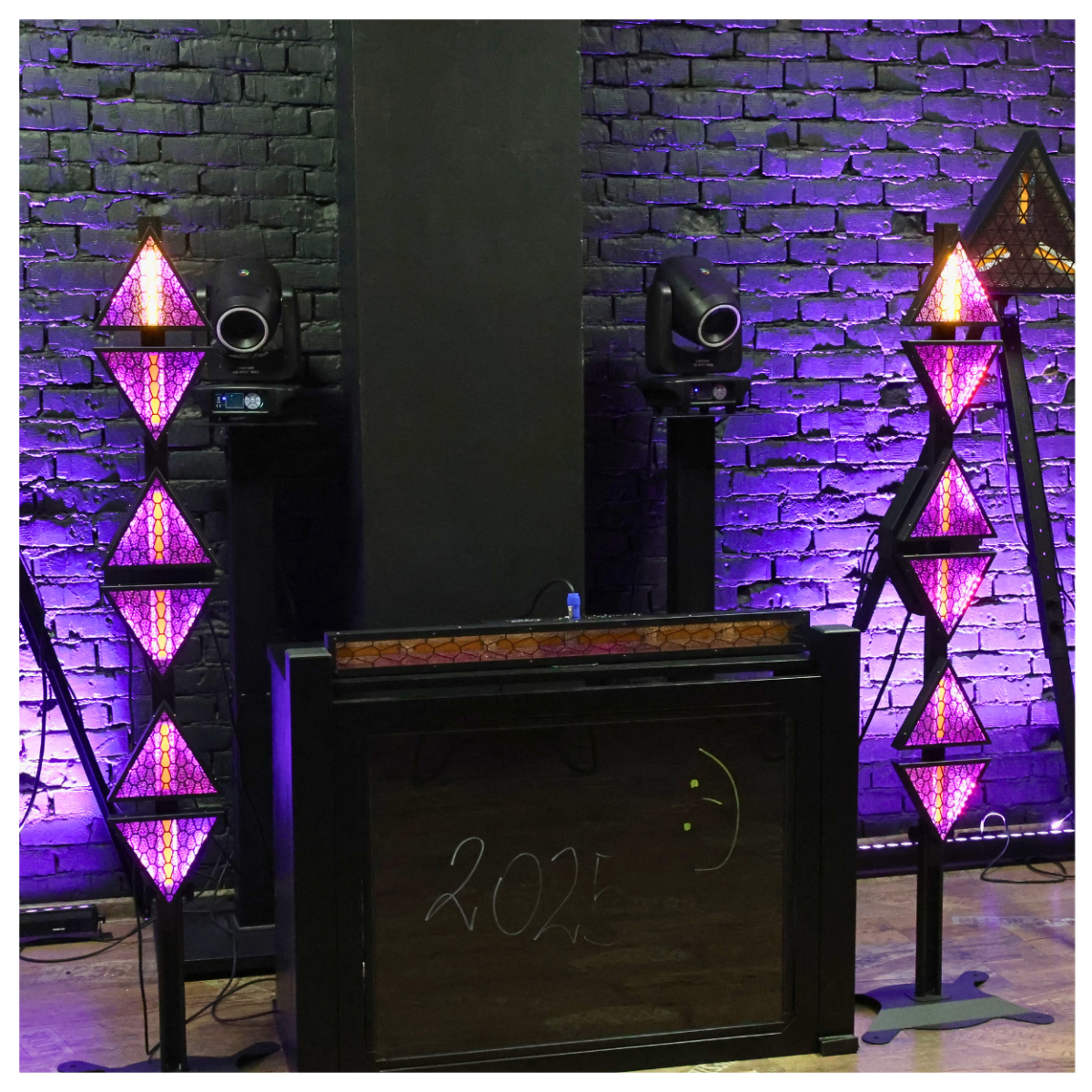 EVOLIGHTS LUMEN ONE – reflektor sceniczny retro 6x60W WW + 96x0,5W RGB LED DMX - obrazek 6