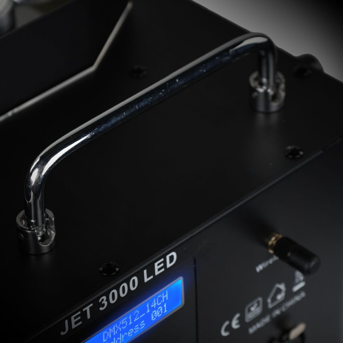 LIGHT4ME JET 3000 LED – pionowa wytwornica dymu 3000W RGBW DMX + pilot - obrazek 8