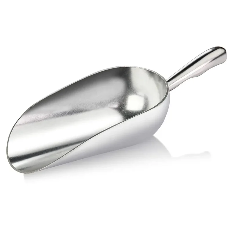 Aluminiowy czerpak 700 ml z metalowym uchwytem
